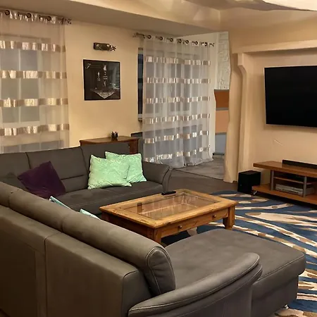 Apartamento Stern Bei Ffm Viel Platz Und Eigener Zugang Nidderau